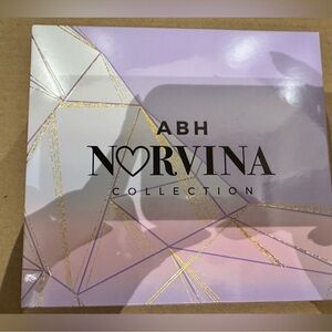 ABH NORVINA  PRO PIGMENT PALETTE VOL. 5 Eyeshadow Palette Brand New Never Used.
